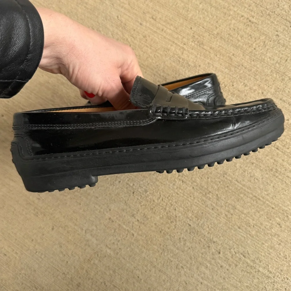 Tod’s Patent Leather Loafers Rubber Sole 7.5 - Picture 2 of 10